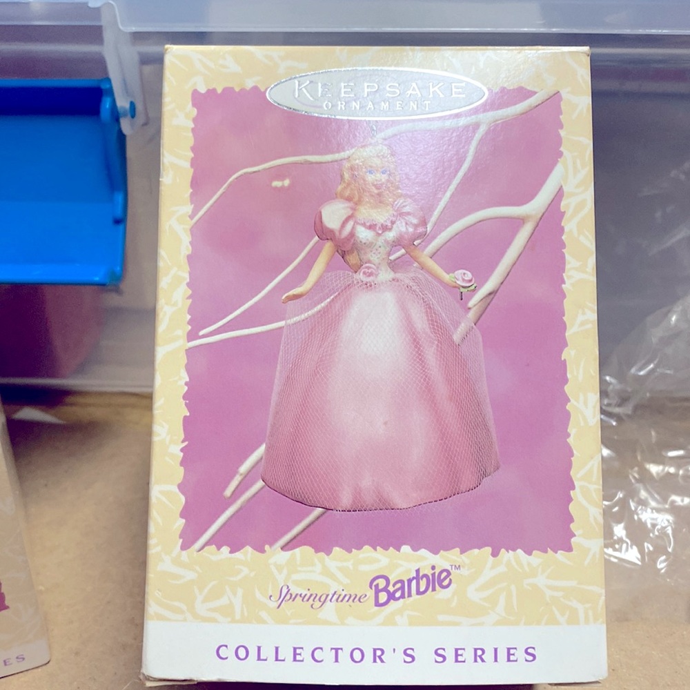 Hallmark Keepsake Springtime Barbie ornament 1996 NWT